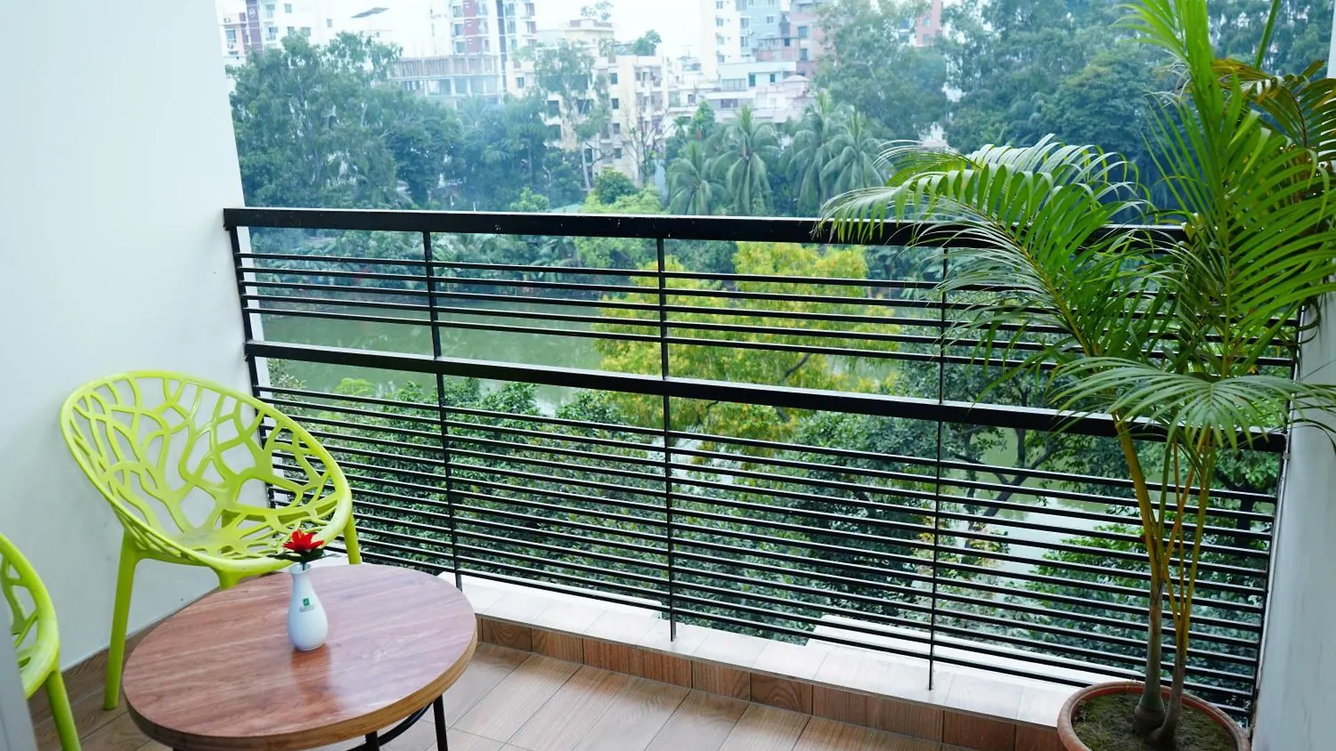 ** Hotel Garden Residents Uttara - Lake View Dhaka Bangladesh